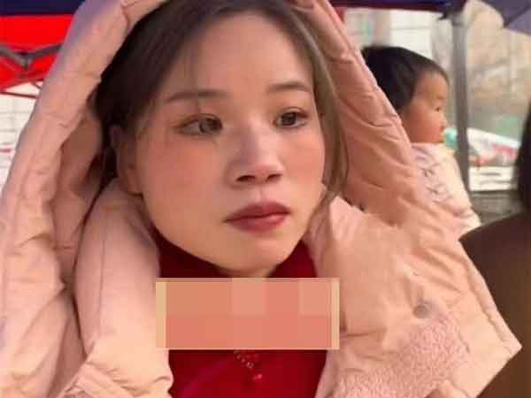 Lấy chồng giàu tưởng sướng, cô dâu uất nghẹn khi bố mẹ không có chỗ ngồi, không được ăn cỗ cưới