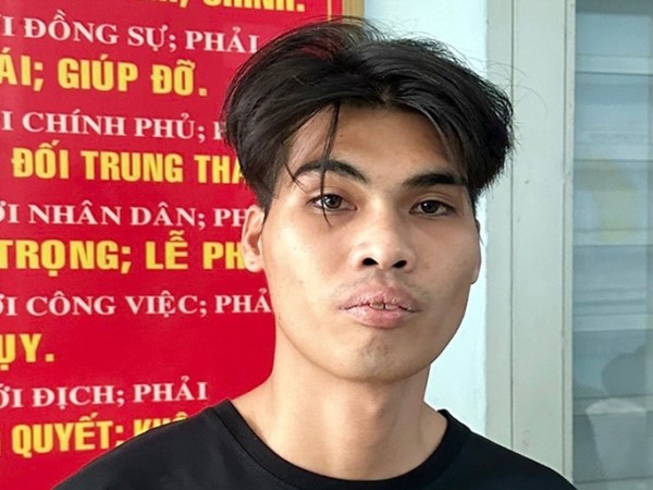 Bắt nhanh đối tượng trả tiền Grabcar bằng cách...dí dao vào cổ tài xế