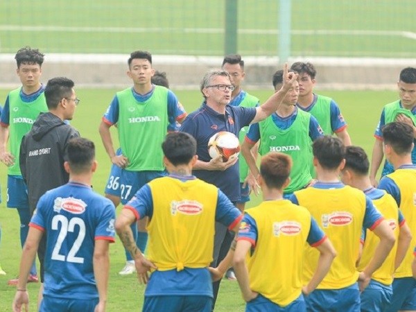 ĐT Việt Nam tập luyện dưới thời HLV Philippe Troussier: Những điều mới mẻ