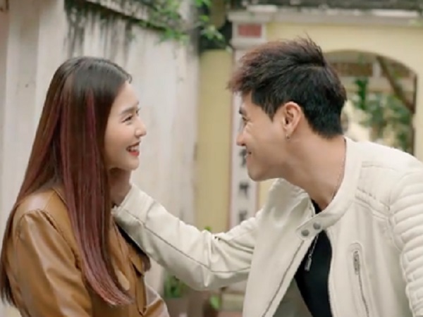 GIa đình mình vui bất thình lình tập 2: Trâm Anh cao tay hơn cả thầy bói, Hà lại làm loạn cả nhà