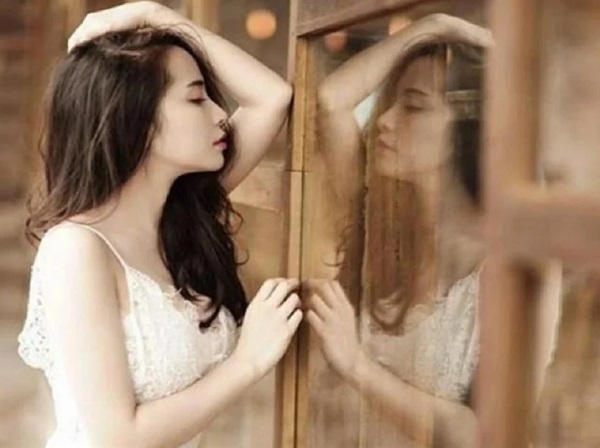Đàn bà nhanh già, nhan sắc tuột dốc không phanh là bởi dại dột làm 4 việc này rất thường xuyên