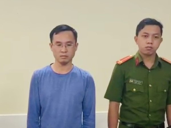 Công an TP HCM bắt ông Mai Văn Quân