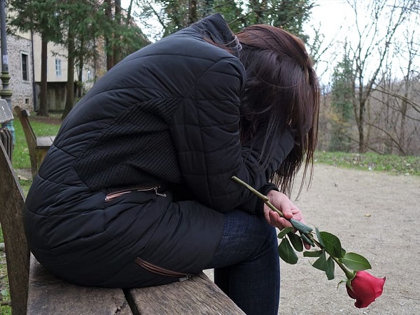 Vừa nhận quà Valentine đỏ, Valentine trắng tôi đã khóc ròng vì người bạn trai đạo mạo