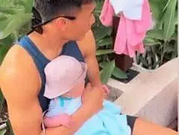 Bùi Tiến Dũng chăm con khéo, quý tử sinh non ngày càng đáng yêu