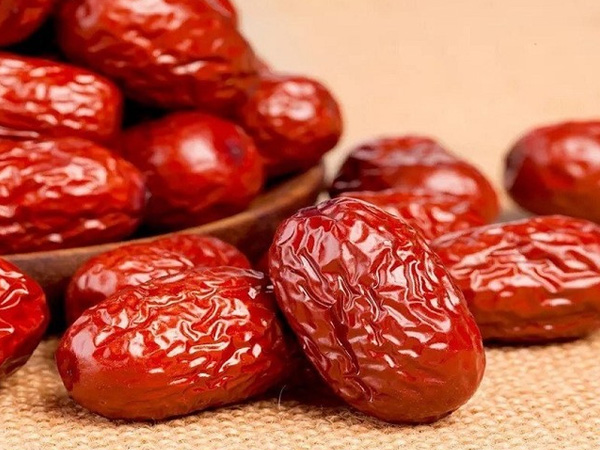 Ngày ăn 3 quả táo đỏ 'trẻ mãi không già', nhưng khi ăn phải nhớ kỹ điều này