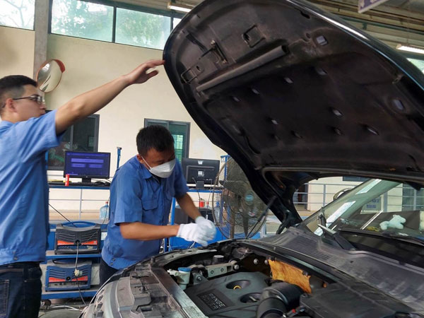 Hà Nội có 15 trung tâm đăng kiểm mở cửa phục vụ trong tuần này