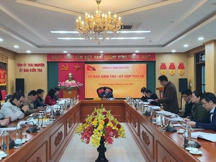 Kỷ luật một loạt cán bộ tỉnh