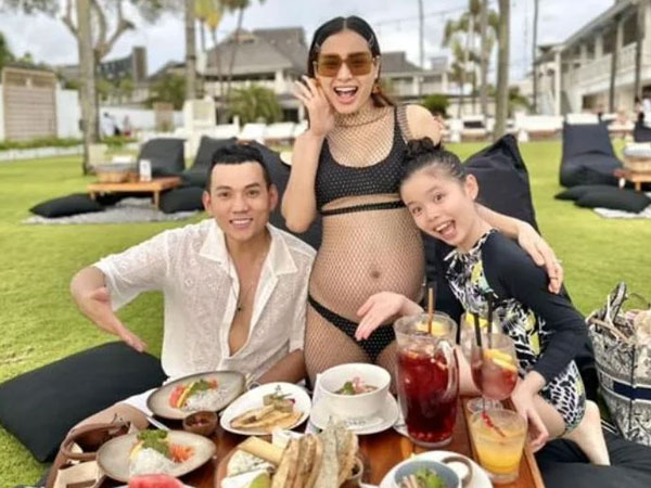 Phương Trinh Jolie hé lộ thời điểm dự sinh 'mèo vàng'