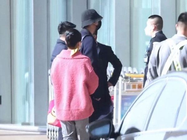 Trần Phi Vũ lần đầu lộ diện sau scandal ảnh giường chiếu
