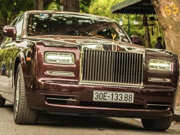 Sau 6 lần đấu giá, giảm gần 10 tỷ đồng , Rolls-Royce Phantom của ông Trịnh Văn Quyết vẫn 'ế' khách