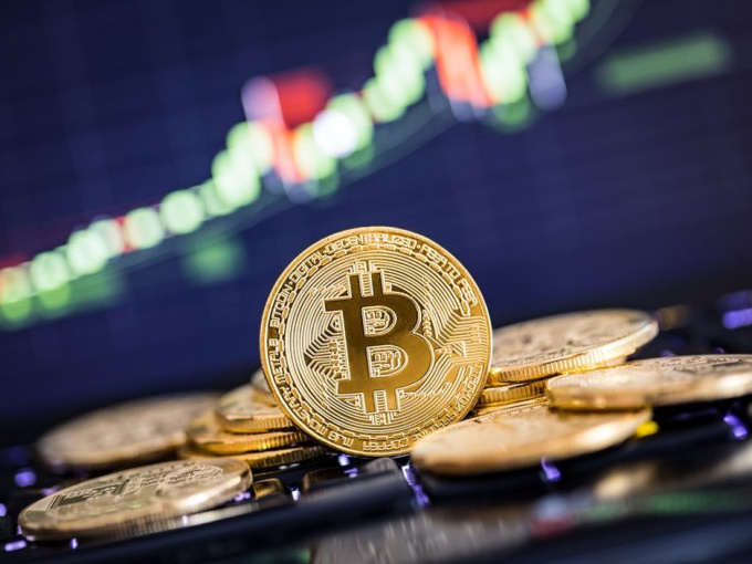 Vì sao giá Bitcoin nhảy lên hơn 26.000 USD?