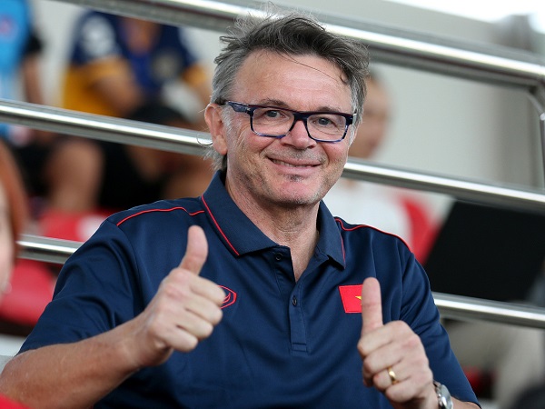 Troussier bất ngờ xáo trộn danh sách U23 Việt Nam trước ngày dự 'siêu giải đấu' tại Qatar