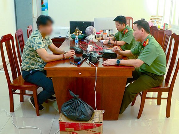 Đưa tin sai về bùa ngãi, YouTuber Ngô Hữu Nhân bị phạt 7,5 triệu đồng