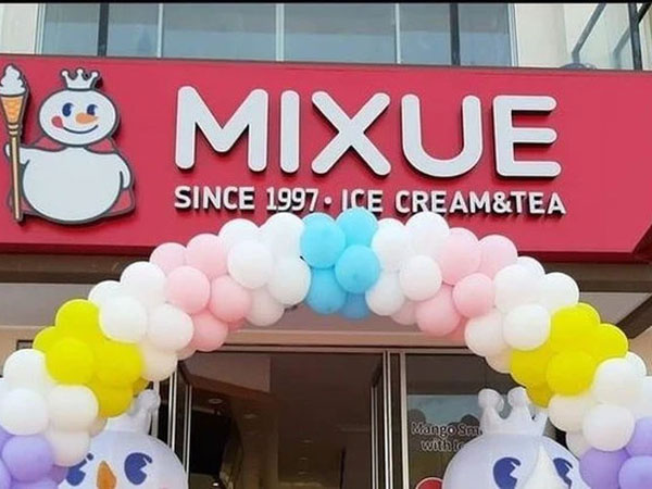 Câu chuyện nhượng quyền Mixue: Bỏ tiền tỷ mở cửa hàng vài chục m2, thu từng đồng 10 ngàn tiền lẻ, áp lực từ chính 'đồng nghiệp' khi chuỗi phủ dày cả khu vực