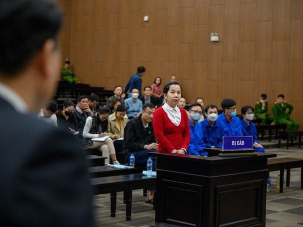 Xét xử 'siêu lừa' Nguyễn Thị Hà Thành: Cựu cán bộ ngân hàng kêu oan