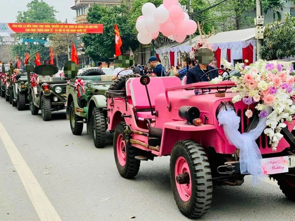Xác minh hạn đăng kiểm của đoàn xe Jeep rước dâu ở Thái Nguyên