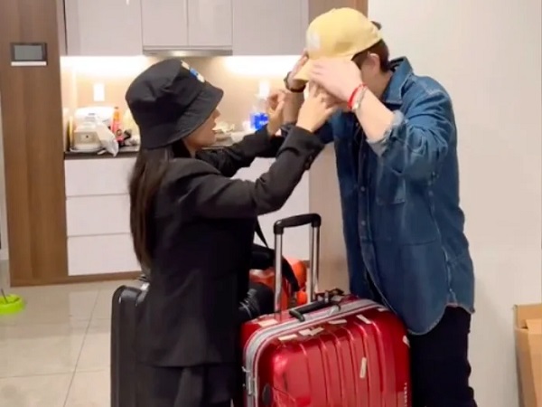 Lộ tin nhắn bà Nhân Vlog gửi riêng đến bác sĩ Thịnh trước khi về Nhật và lời đáp trả bất ngờ của bác sĩ
