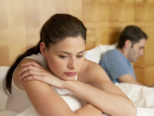 Chồng nhắn tin cho bác sĩ xin thuốc để 'hãm' nhu cầu của vợ
