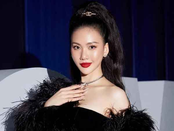 Siêu mẫu quốc tế Bùi Quỳnh Hoa úp mở chuyện tham gia Miss Universe 2023: 'Cờ đến tay thì phất thôi'