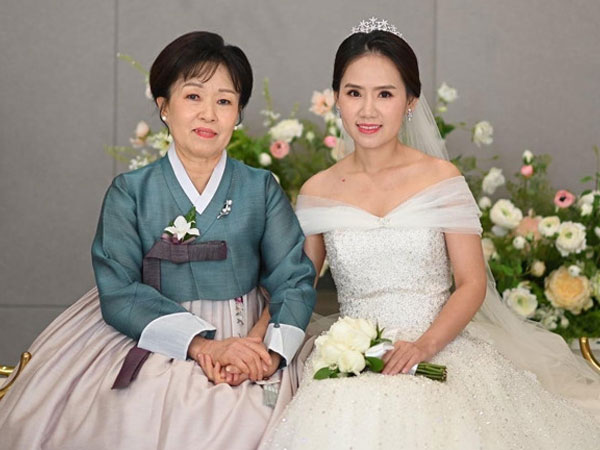 Mẹ chồng Hàn Quốc và cuốn sổ ghi chép 'thần kì' chinh phục nàng dâu Việt