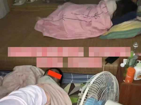 Chồng đi chơi mãi không về, vợ tới nhà người đồng hương tìm, sững sờ khi mở cửa