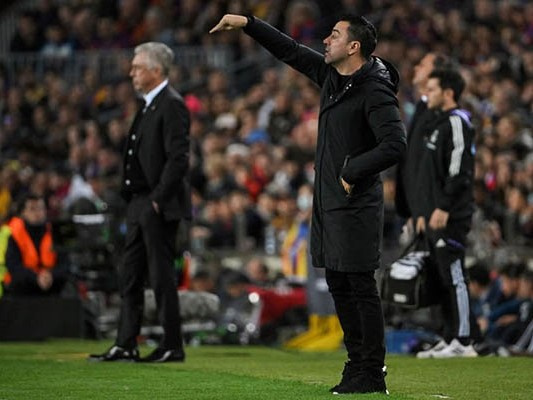 Xavi phản bác phát ngôn của Ancelotti hậu 'Siêu kinh điển'