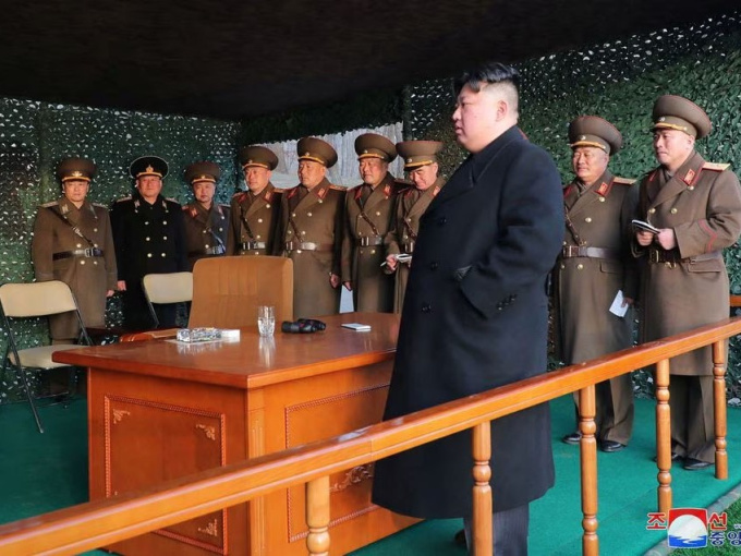 Ông Kim Jong Un kêu gọi Triều Tiên 'sẵn sàng tấn công răn đe hạt nhân'