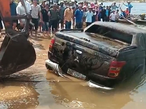 Lý do người đàn ông cùng xe bán tải mất tích dưới sông 3 tháng