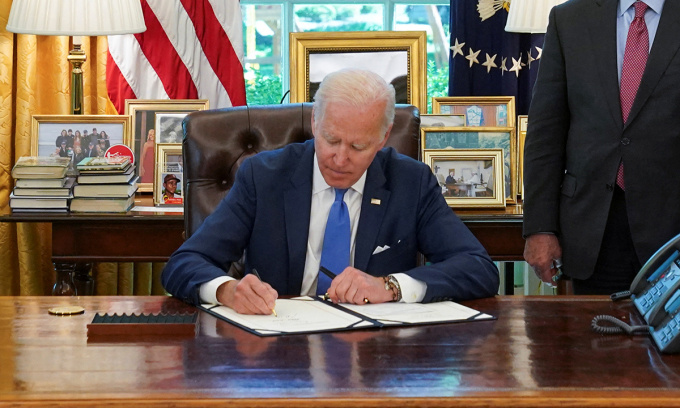 Tổng thống Mỹ Joe Biden ký luật giải mật thông tin nguồn gốc Covid-19