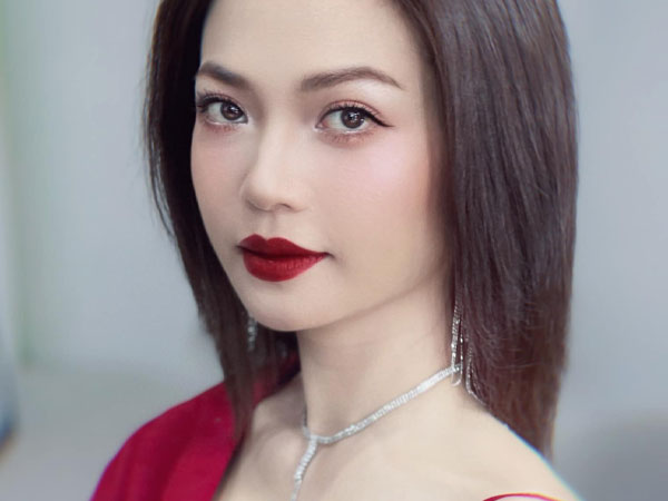 Đời thực nóng bỏng của Kiều Anh 'Gia đình mình vui bất thình lình'