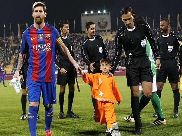 U23 Việt Nam chuẩn bị thi đấu trên sân gợi ký ức đẹp giữa Messi và Barca