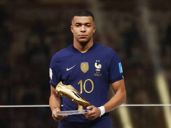 'Phó chủ tịch' Mbappe vượt mặt loạt đàn anh để nhận băng thủ quân ĐT Pháp