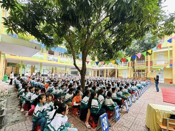 Thực hư thông tin 'người lạ mặt bắt cóc trẻ em' tại các trường tiểu học