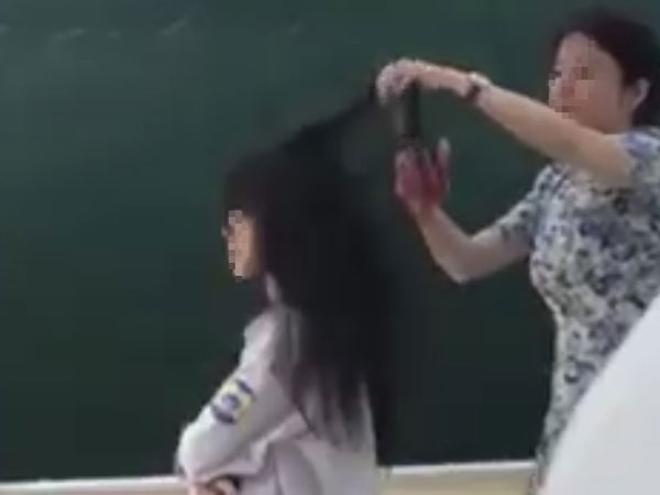 Giáo viên trình bày lý do cầm kéo cắt tóc nữ sinh, bất ngờ thái độ của phụ huynh đối với cô giáo