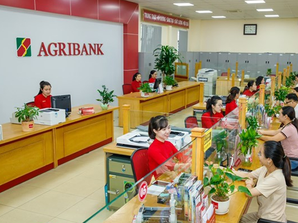 4 ngân hàng lớn đồng loạt tung gói cho vay "siêu khủng” lãi suất thấp