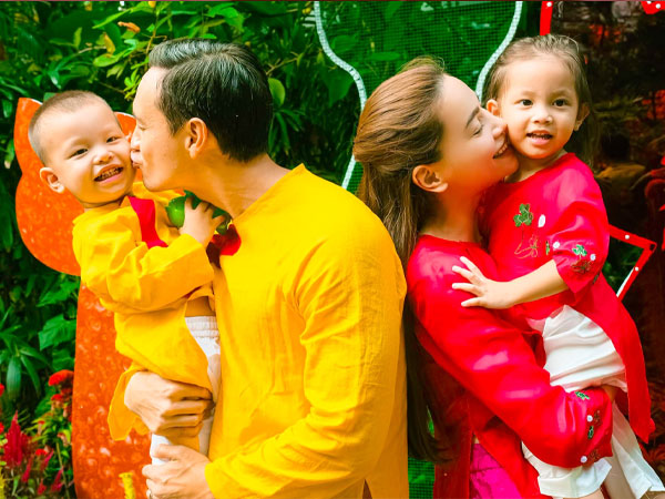 Quý tử nhà Hồ Ngọc Hà gây 'sốt' với chi tiết 'đắt tiền' trên khuôn mặt