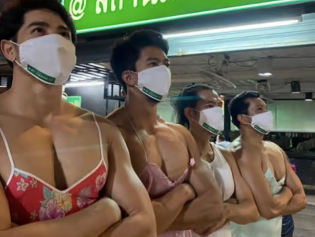 ‘Những chàng trai Thái Lan nóng bỏng’ bị chỉ trích dữ dội ở Malaysia