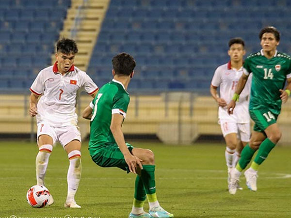 U23 Việt Nam chịu 2 thẻ đỏ, thua đậm U23 Iraq