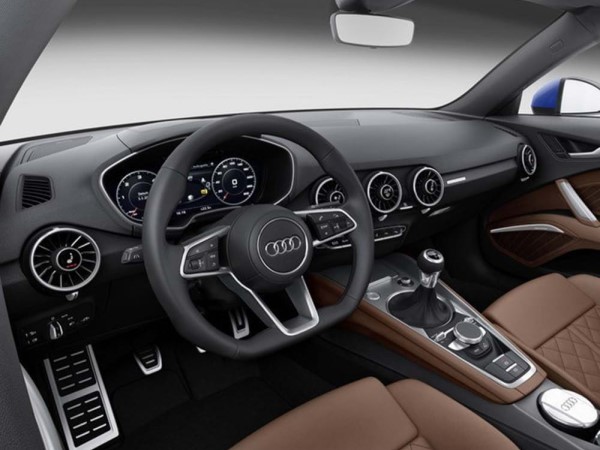 Audi Việt Nam triệu hồi thay thế túi khí trên vô lăng lái Audi TT