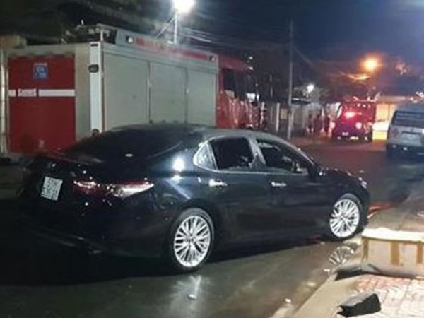 Vụ xe ô tô Camry phát nổ, bốc cháy: Nạn nhân tự mang xăng đốt, tự tử trong xe