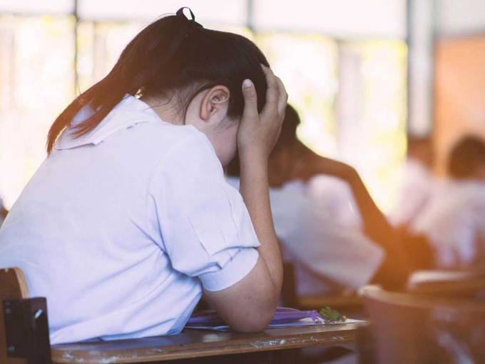 Tạm giữ thầy giáo để làm rõ nghi vấn 'quan hệ' với học sinh lớp 9