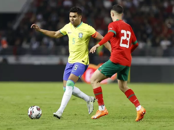 Casemiro ghi bàn, Brazil vẫn bại trước đệ tứ anh hào World Cup 2022