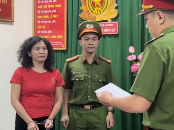 Tạm đình chỉ tư cách luật sư đối với bà Đặng Thị Hàn Ni