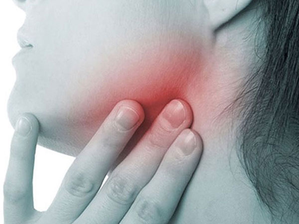 Đột ngột giảm 6kg một tháng, cô gái 22 tuổi phát hiện ung thư hay gặp ở nữ