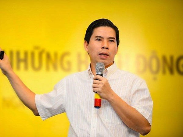 Chủ tịch Thế giới Di động lên tiếng về lần đầu tiên 'hụt hơi' lời lãi