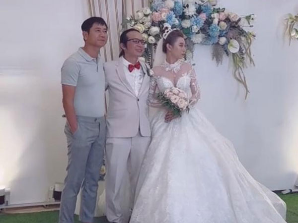 Hậu ồn ào tình ái, Hồ Hoài Anh hiếm hoi lộ diện trong đám cưới của một người bạn, thần sắc ra sao?
