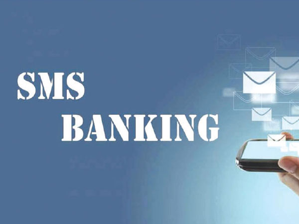 Ngân hàng 'xé rào' cam kết, tăng phí dịch vụ SMS banking có nơi gấp 7 lần