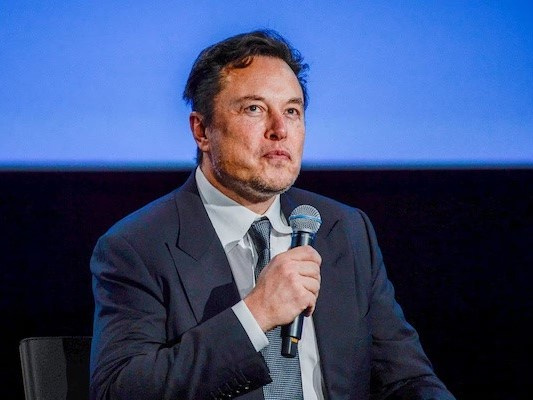 Thương vụ Twitter của Elon Musk đang ‘âm’ hơn 50%