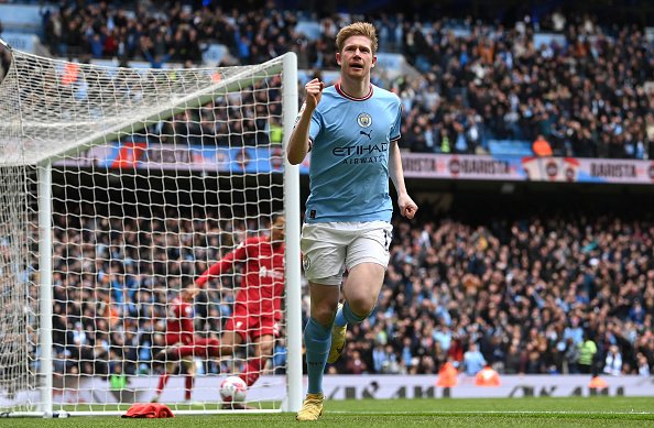 Vắng Haaland, Man City vẫn đè bẹp Liverpool