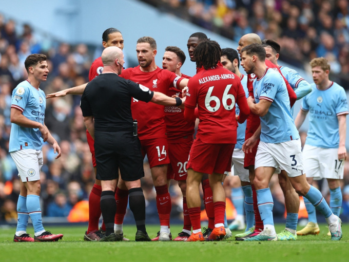 Klopp: Man City còn 10 người thì Liverpool cũng không thắng được